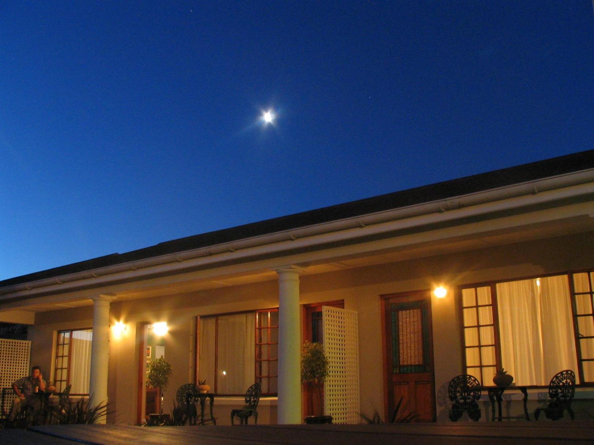 Beachwalk Bed And Breakfast - #Solar Energy #No Loadshedding Порт-Елізабет Екстер'єр фото